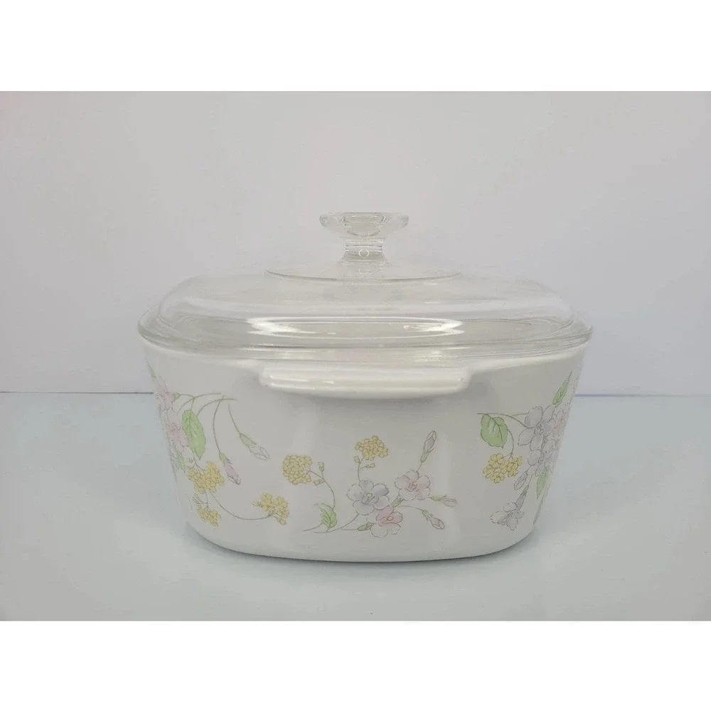 Vintage Corning (A-3-B) 3 Liter Casserole Dish Pastel Bouquet with Lid